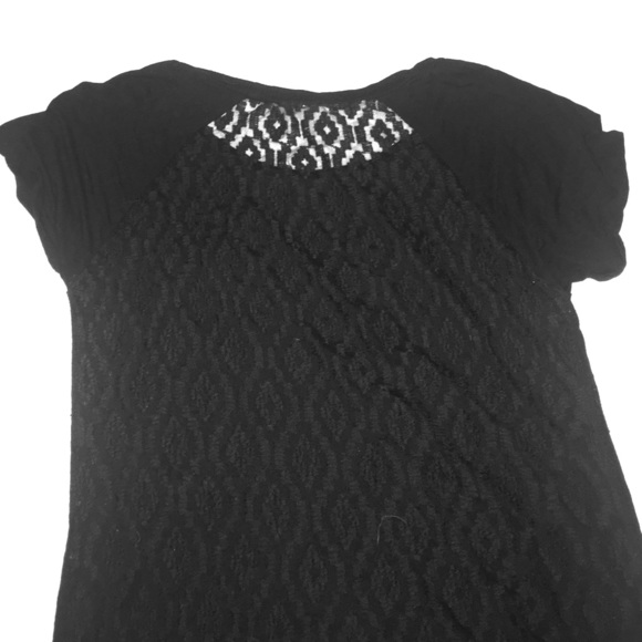 Black t shirt w/ sheer back