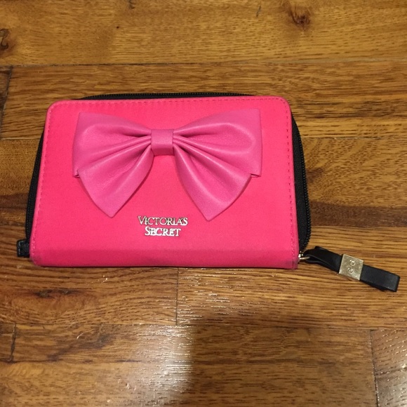 Victoria secret pink bow wallet