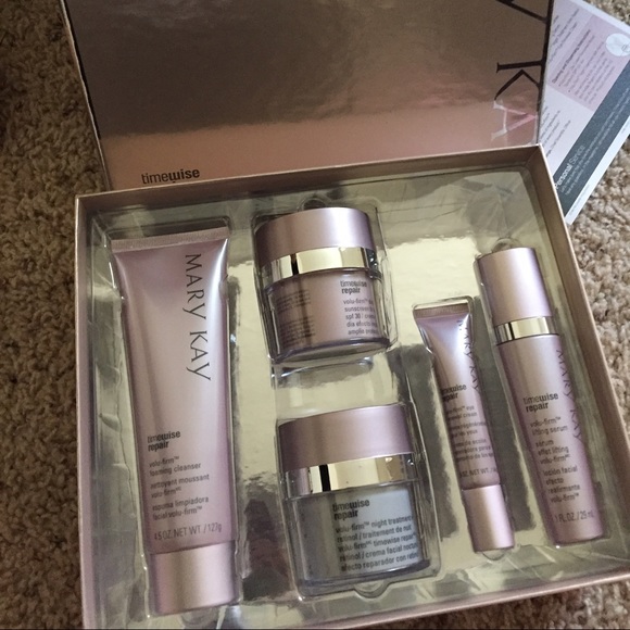 Mary Kay TimeWise Repair Set