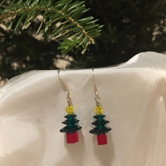 SWAROVSKI Crystal Christmas Tree Earrings - Picture 5 of 5