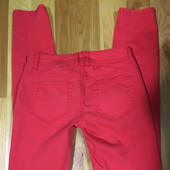 Size 1 skinny leg stretchy jeans