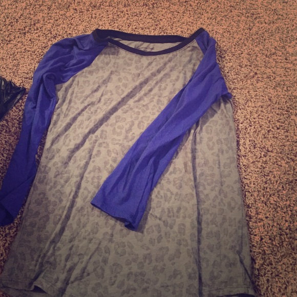 AE baseball tee