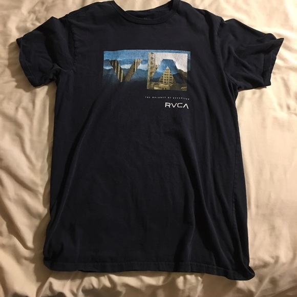 Men's RVCA shirt size M