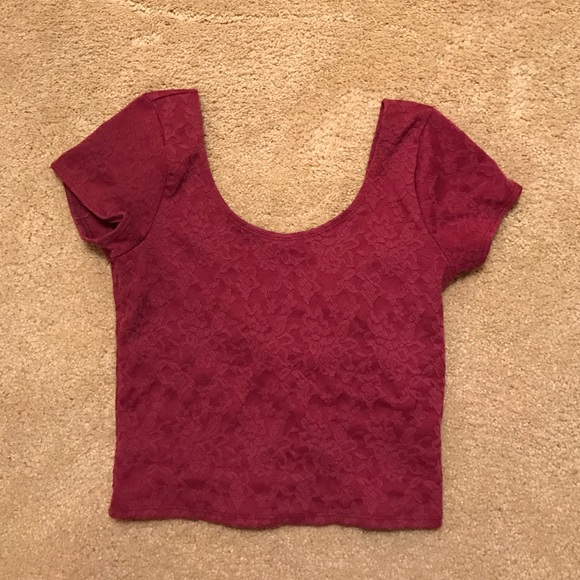 Burgundy cropped tee