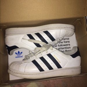 Adidas superstars