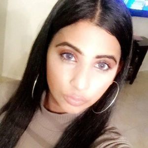 Meet your Posher, Zee