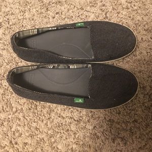 sanok shoe size 8