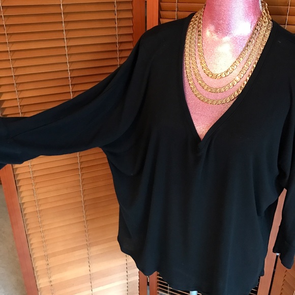 V-neck Tee - Picture 2 of 4