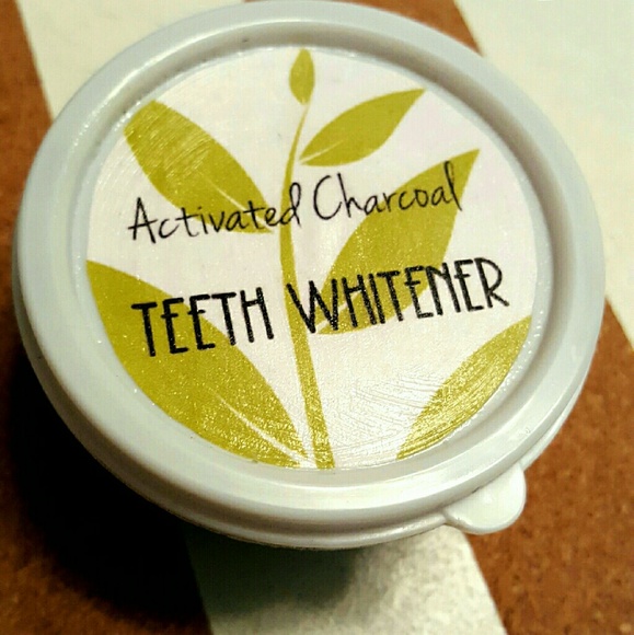 Activated Charcoal Teeth Whitener