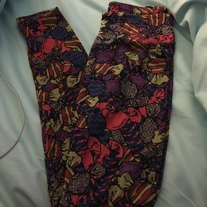 NWOT LuLaRoe OS candy leggings