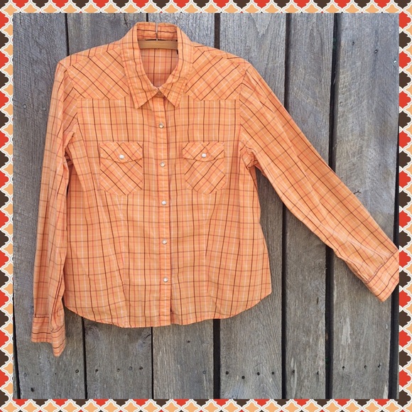 🌵American Eagle🌵 A Lil' Bit Country Shirt