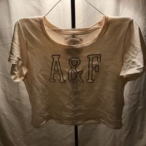 Cropped tee