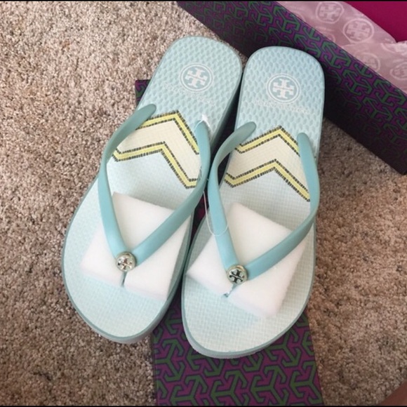 Tory burch wedge flip flop