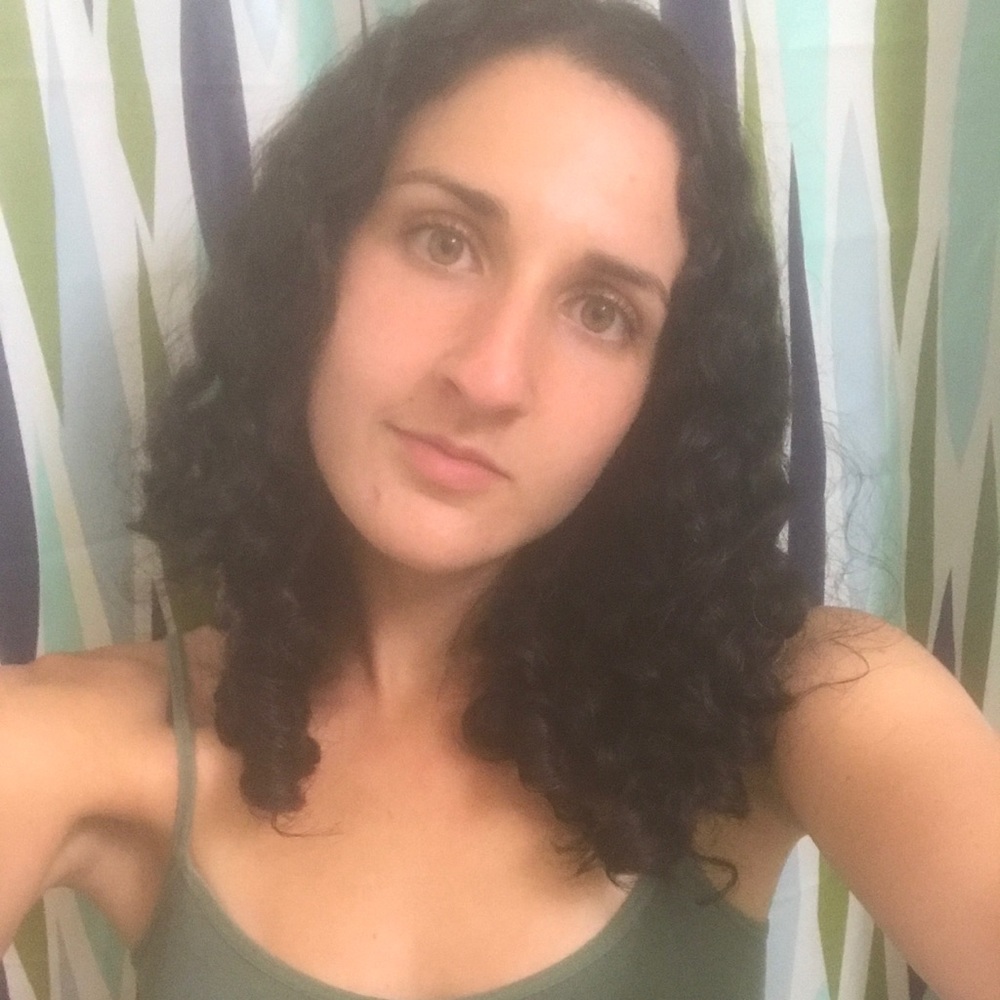 Meet your Posher, Alie