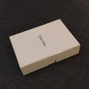 Calvin Klein Accessories - Calvin Klein Leather Trifold Wallet Calvin Klein Accessories - Calvin Klein Leather Trifold Wallet