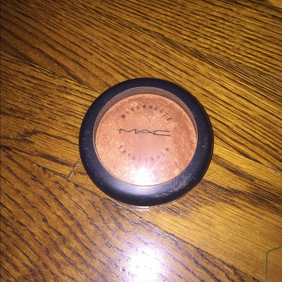 MAC Bronzer
