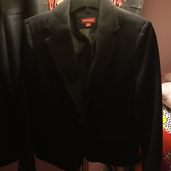 Top - Picture 2 of 2