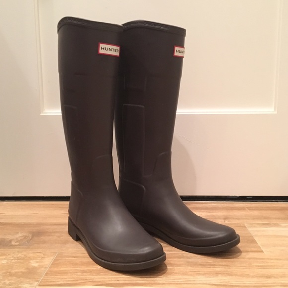 //SOLD// Hunter | *LOWEST* Cait Rain Boot - Picture 2 of 4