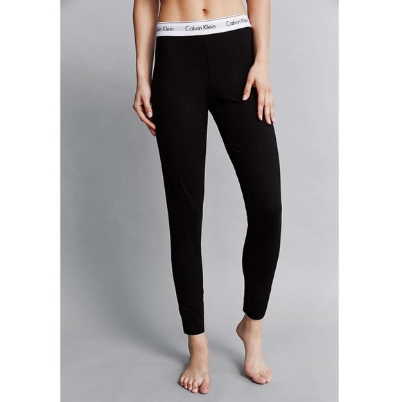 FLASH SALE Classic Logo Legging - Picture 2 of 4