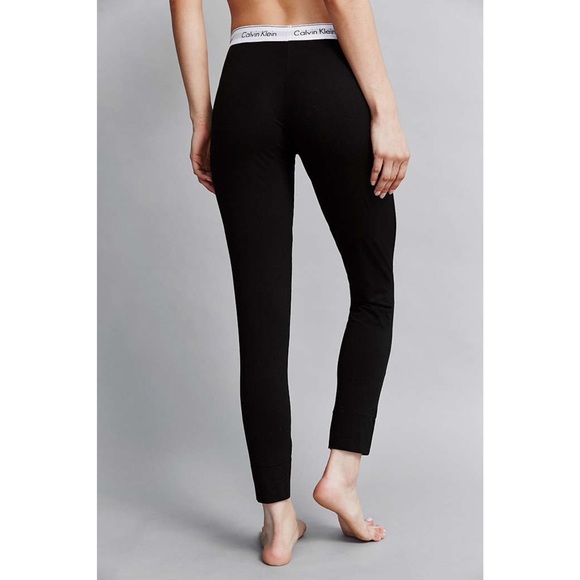 FLASH SALE Classic Logo Legging - Picture 3 of 4