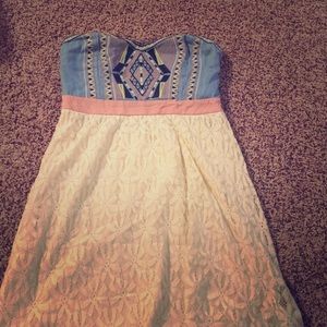 Strapless fest dress! Super cute!