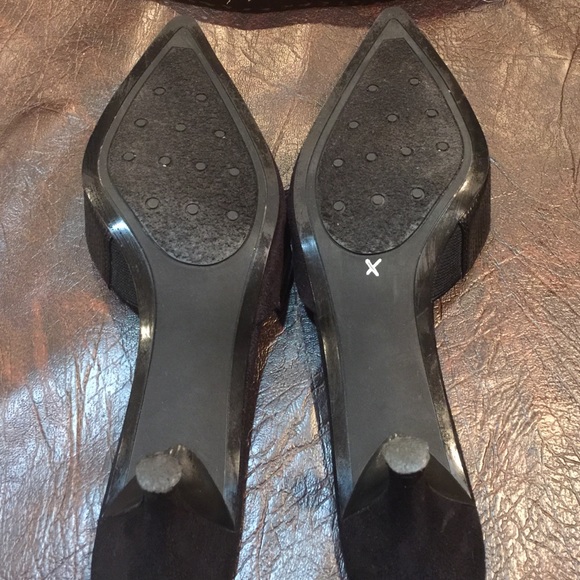 DAISY FUENTES BLACK LEATHER & SUEDE MULES - Picture 4 of 4