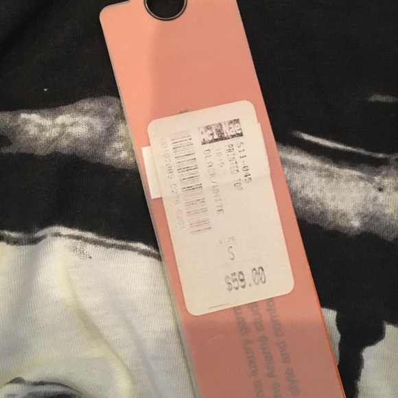 NWT Black/White hi low crop top - Picture 2 of 3