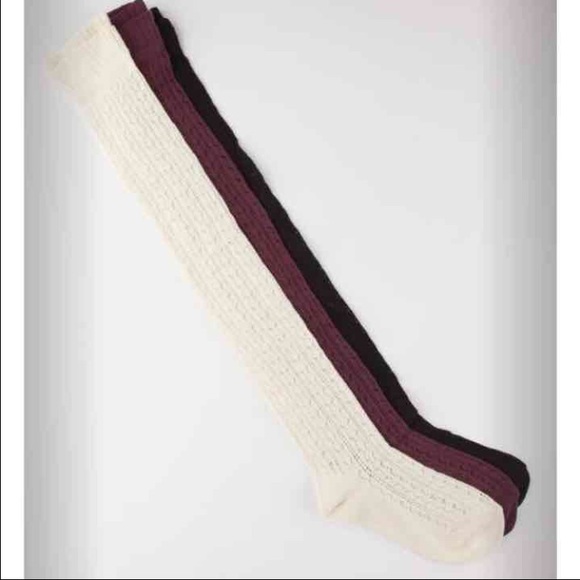 Knee high socks (3 pairs)