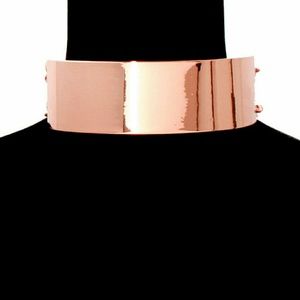 Metal choker