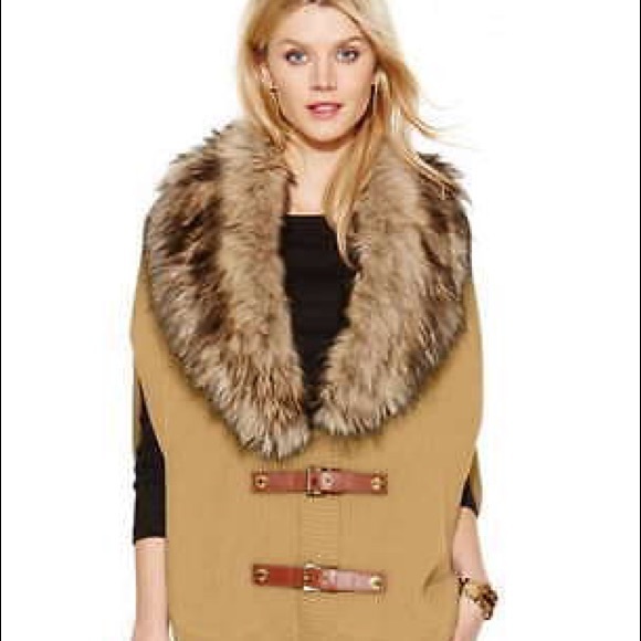 NWOT Michael Kors Dark Camel 🐫 Fur Buckle  Poncho