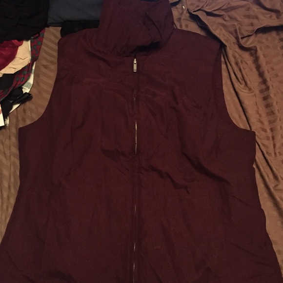 Maroon soft puffy vest