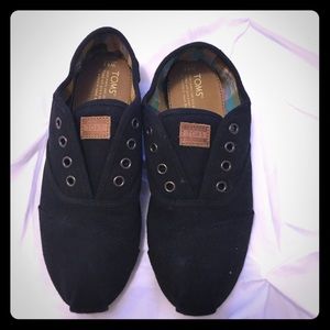 Toms shoes, size 8.5