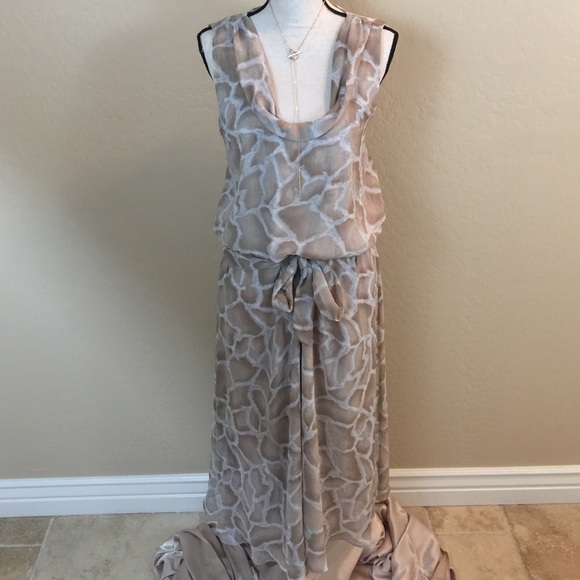 White, tan and beige dress - Picture 1 of 2