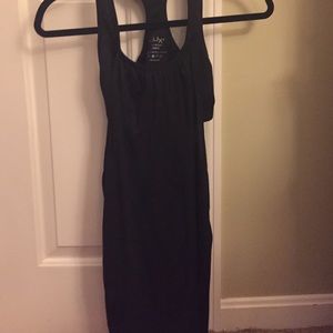 Reposh- A black workout tank