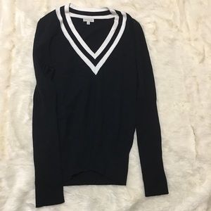 Boston Proper long sleeve v-neck sweater
