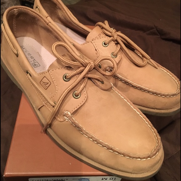 Sperry's Authentic orig. Topsider 2-eye boat shoes