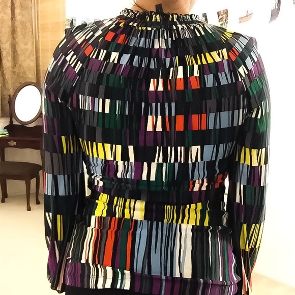BCBG MAXAZRIA Long Sleeve Blouse - Small - Picture 3 of 4