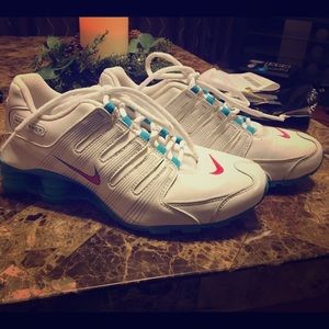Nike shox size 4.5