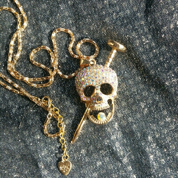 Betsey Johnson Jewelry - 🎀HOST PICK🎀 Betsey Johnson Skull Necklace