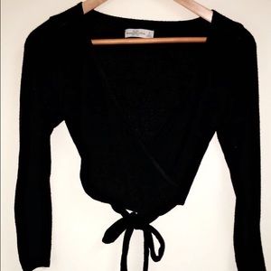Abercrombie and fitch sweater wrap crop top