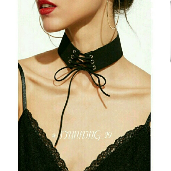 🆕JENNA  BLACK WIDE FAUX SUEDE CHOKER - Picture 2 of 4