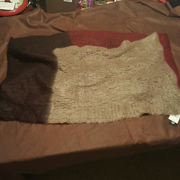 Steve Madden infinity scarf, new!!