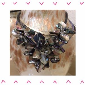 Grey/Black Shell & Pearl Necklace on Leather Strap