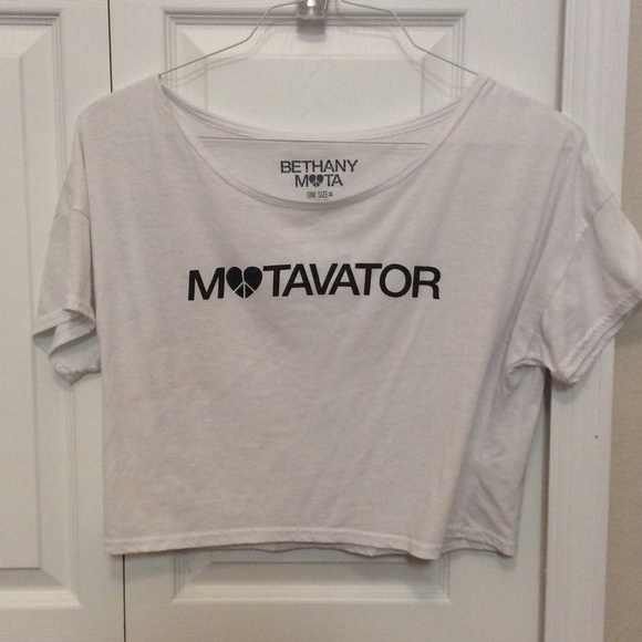 Motivator Crop Top