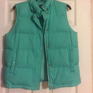 Gap mint vest