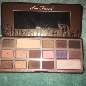 Too Faced Makeup - Too Faced Chocolate Bar Palette Too Faced Makeup - Too Faced Chocolate Bar Palette
