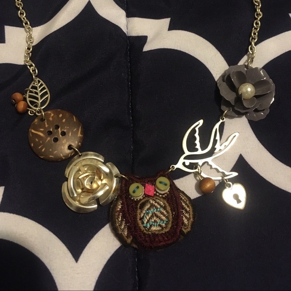 🔥LAST DAY TIL MOVE🔥Unique owl necklace - Picture 2 of 2