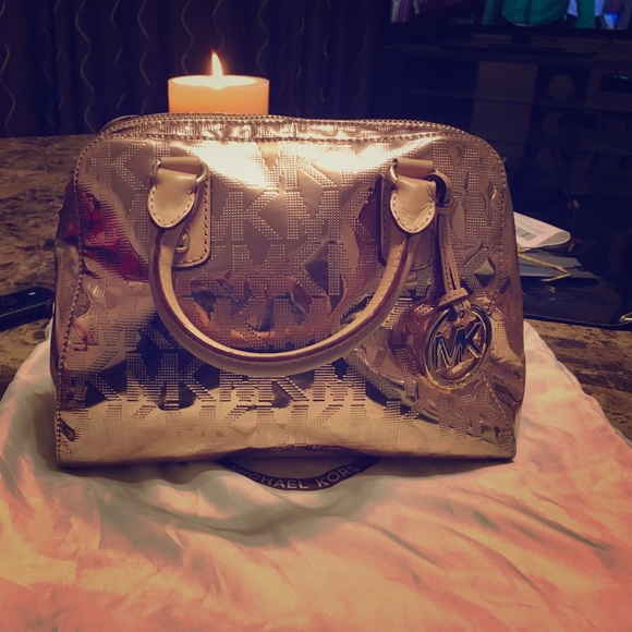Micheal kors rose gold handbag