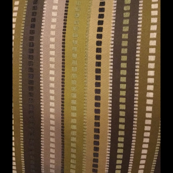 New 2 Stripped Pillows - Picture 3 of 3