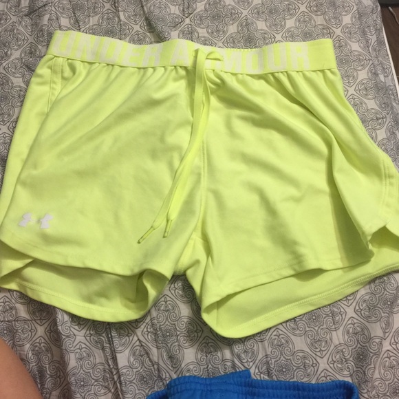 Underarmor shorts